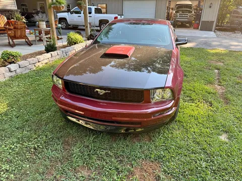 2005 Ford Mustang Coupe 2D