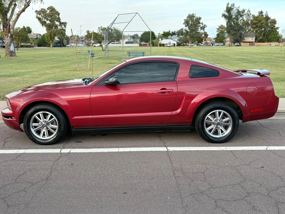 2005 Ford S197 Mustang - Image 2 of 12