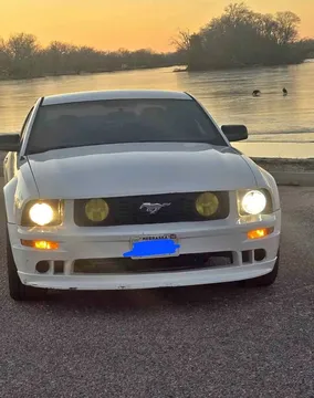 2005 Ford Mustang Coupe 2D