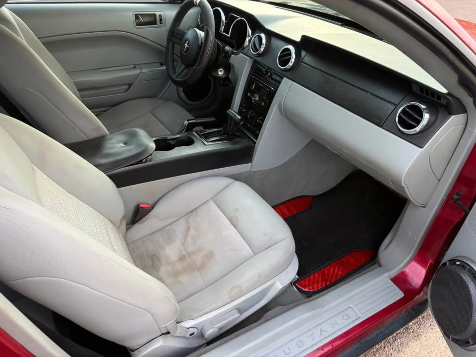 2005 Ford S197 Mustang - Image 11 of 12