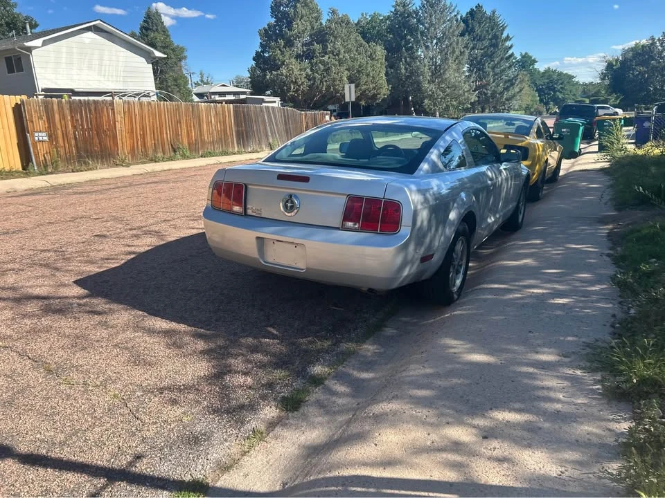2005 Ford S197 Mustang - Image 2 of 6