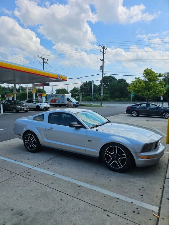 2005 Ford S197 Mustang - Image 2 of 15