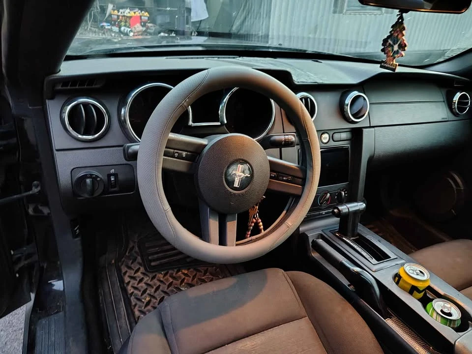 2005 Ford S197 Mustang - Image 10 of 13