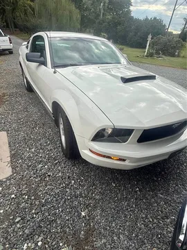 2005 Ford Mustang Coupe 2D