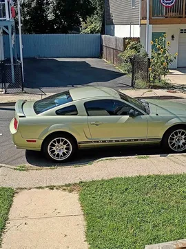 2005 Ford Mustang Coupe 2D