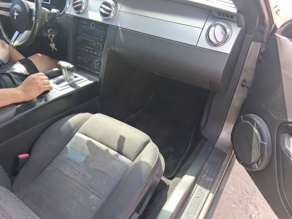 2005 Ford S197 Mustang - Image 4 of 10