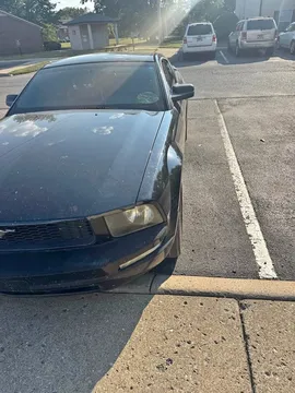 2005 Ford Mustang Coupe 2D