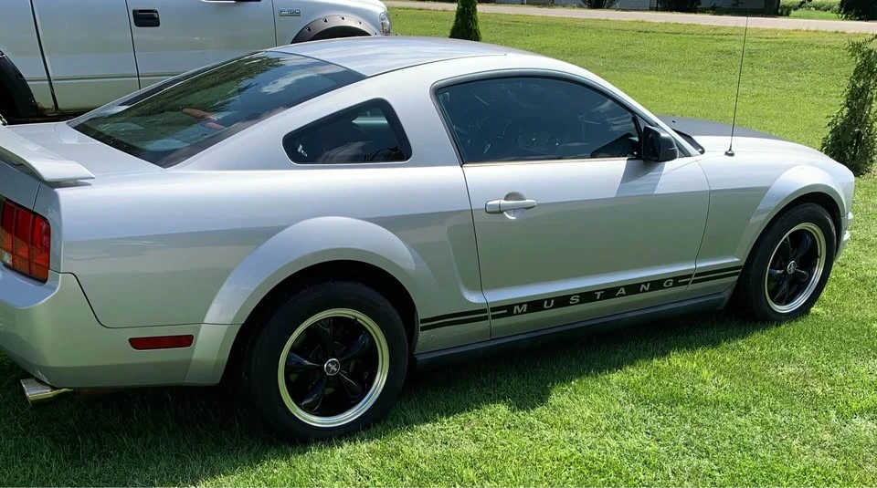 2005 Ford S197 Mustang - Image 2 of 7