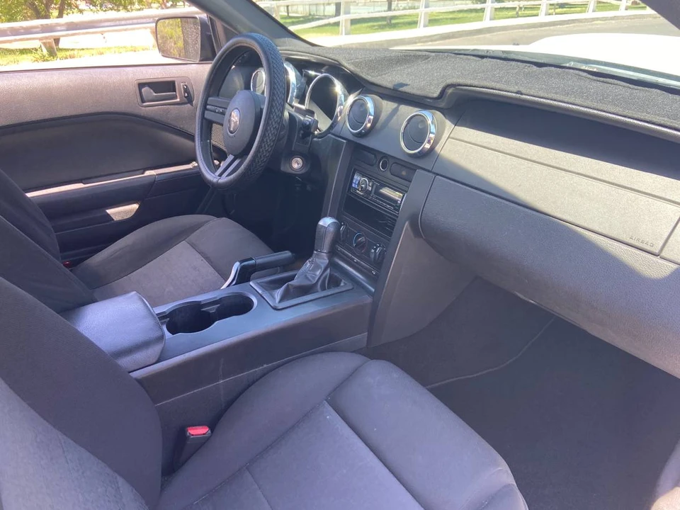 2005 Ford S197 Mustang - Image 9 of 10