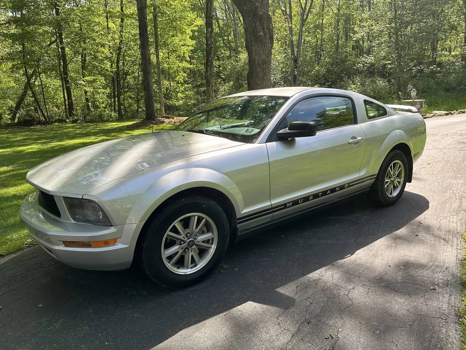 2005 Ford S197 Mustang - Image 4 of 15