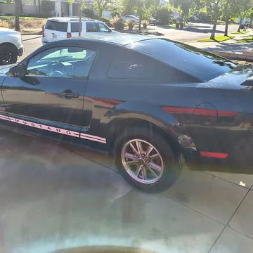 2005 Ford Mustang Coupe V6 4.0