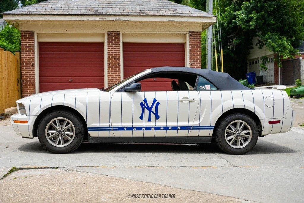 2005 Ford S197 Mustang - Image 3 of 12