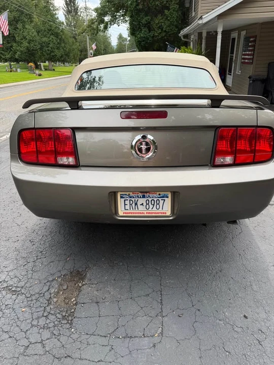 2005 Ford S197 Mustang - Image 9 of 9