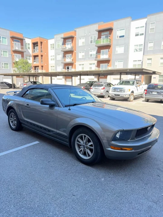 2005 Ford S197 Mustang - Image 2 of 10
