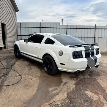 2005 Ford Mustang Deluxe Coupe 2D
