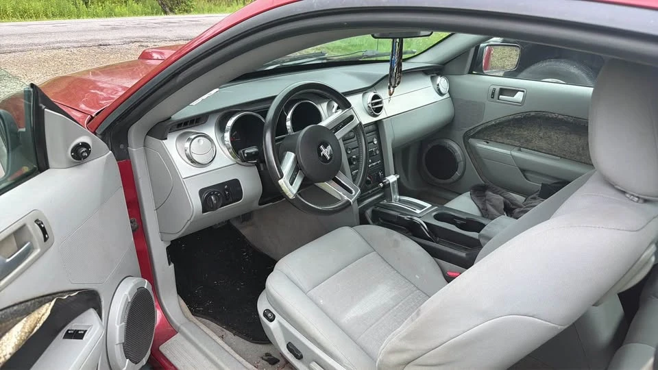2005 Ford S197 Mustang - Image 4 of 9