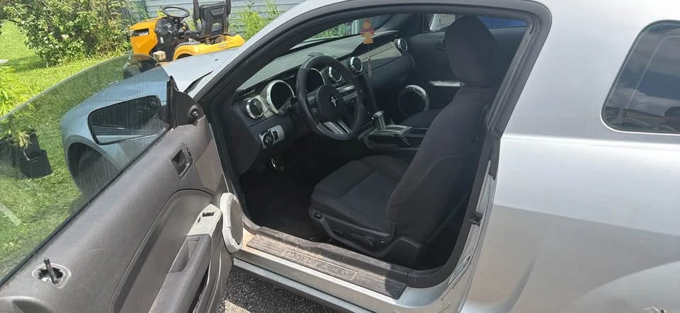 2005 Ford S197 Mustang - Image 2 of 4