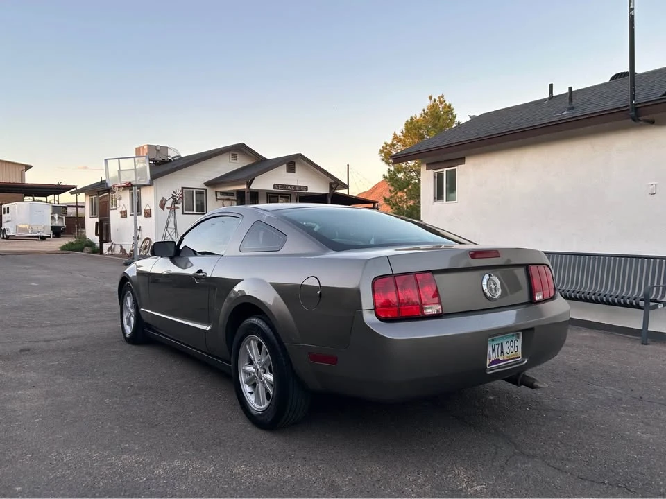2005 Ford S197 Mustang - Image 9 of 11