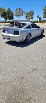 2005 Ford Mustang Deluxe Coupe 2D