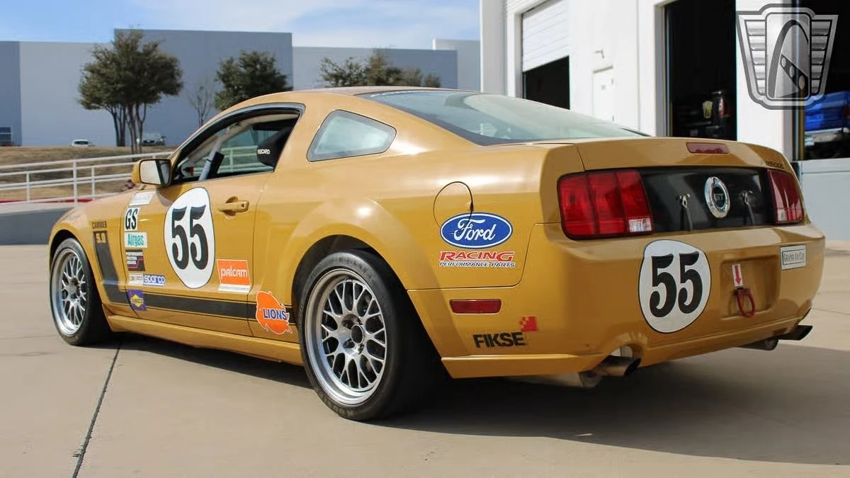 2005 Ford S197 Mustang - Image 8 of 12