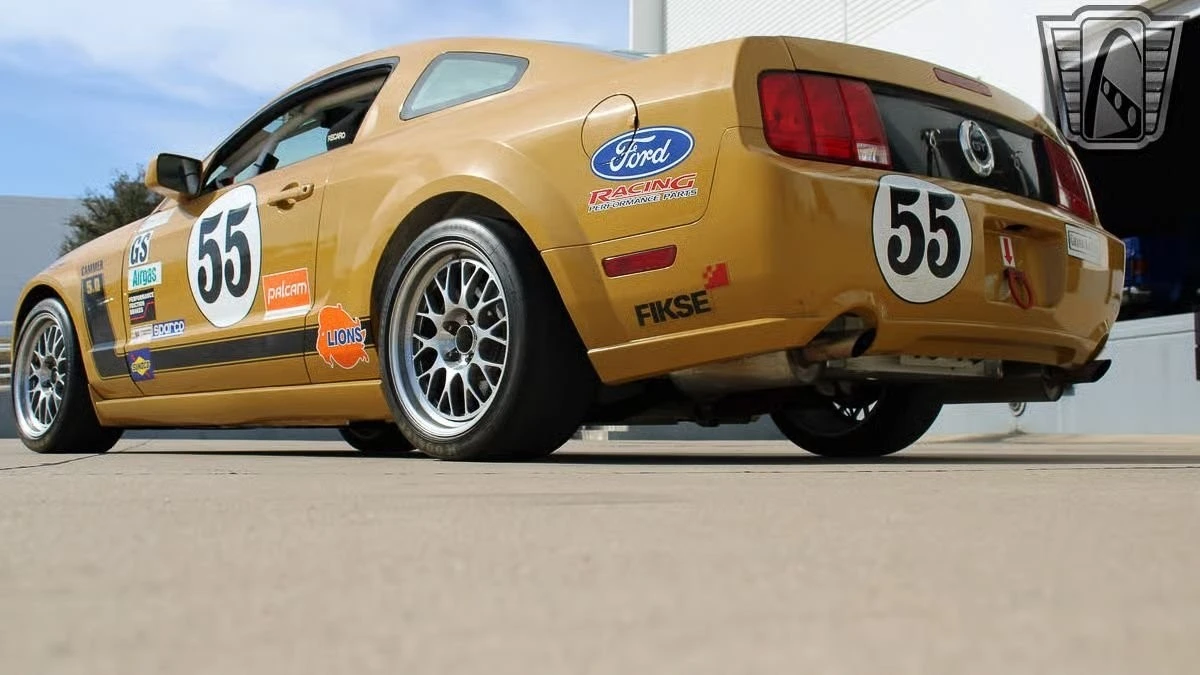 2005 Ford S197 Mustang - Image 10 of 21