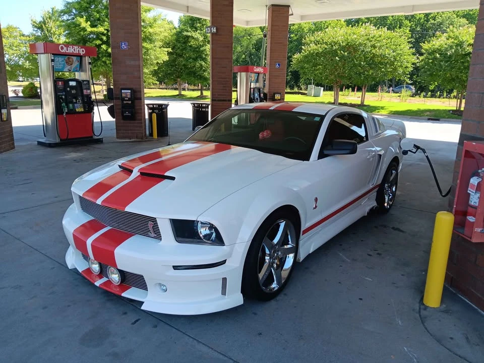 2005 Ford S197 Mustang - Image 2 of 10