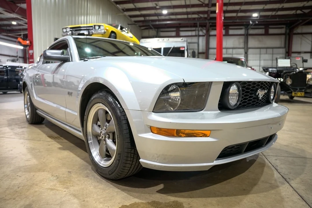 2005 Ford S197 Mustang - Image 12 of 12