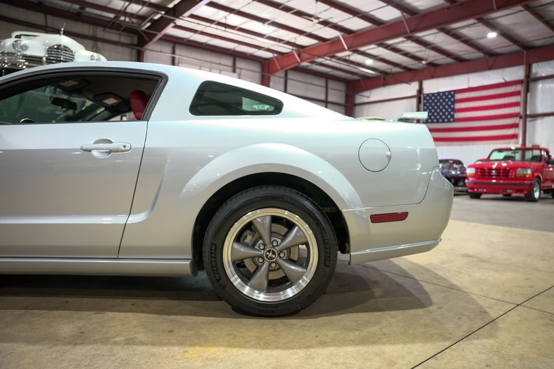 2005 Ford S197 Mustang - Image 5 of 21