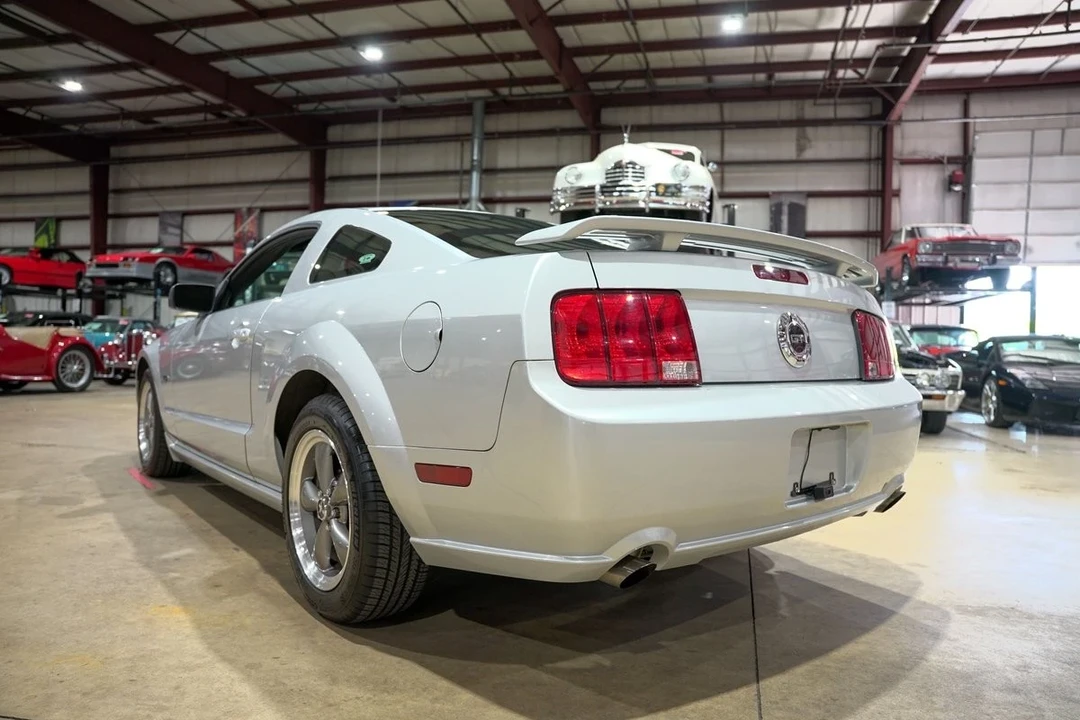 2005 Ford S197 Mustang - Image 6 of 12