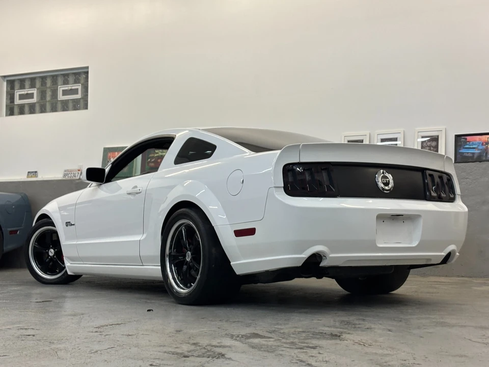 2005 Ford S197 Mustang - Image 11 of 21