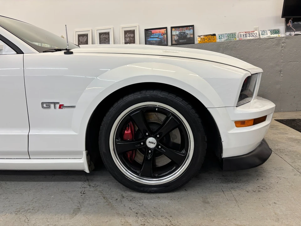 2005 Ford S197 Mustang - Image 20 of 21