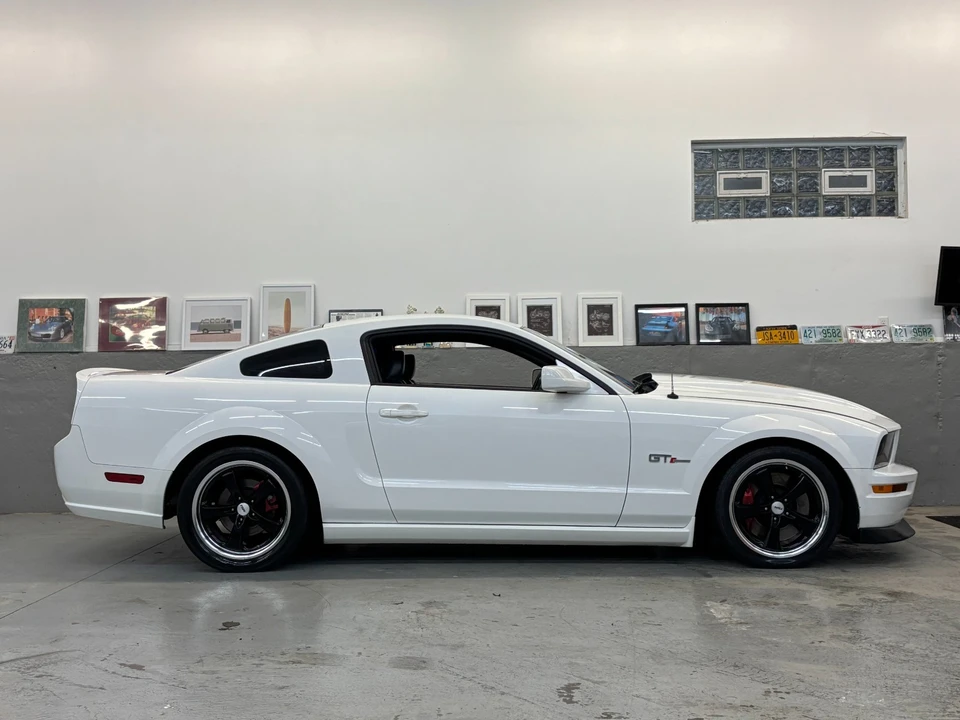2005 Ford S197 Mustang - Image 16 of 21