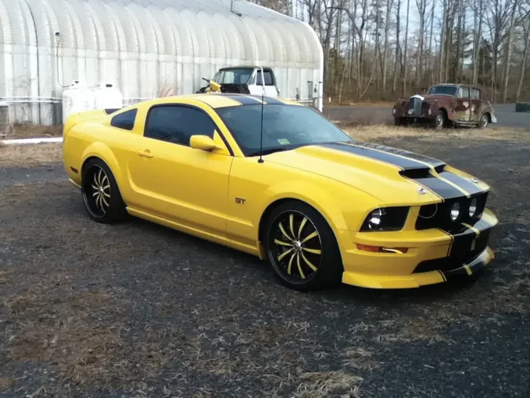2005 Ford S197 Mustang - Image 2 of 2