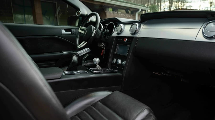 2005 Ford S197 Mustang - Image 18 of 31