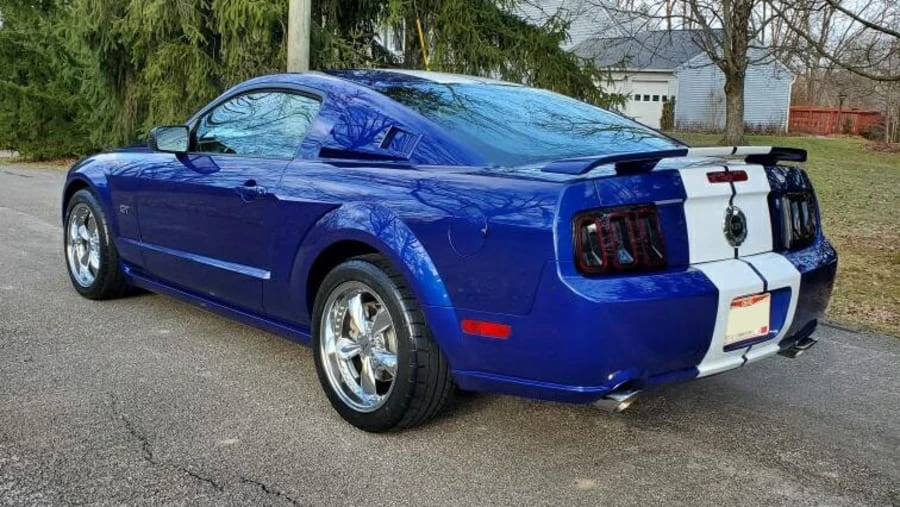 2005 Ford S197 Mustang - Image 2 of 16