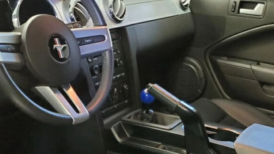 2005 Ford S197 Mustang - Image 13 of 16