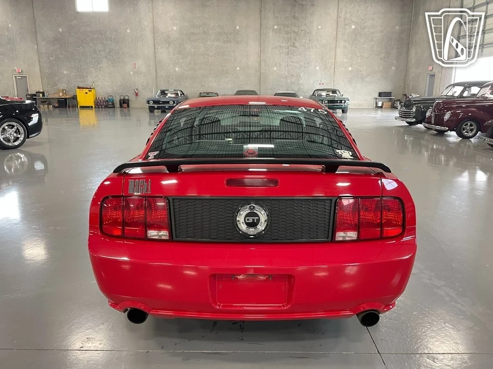 2005 Ford S197 Mustang - Image 11 of 12