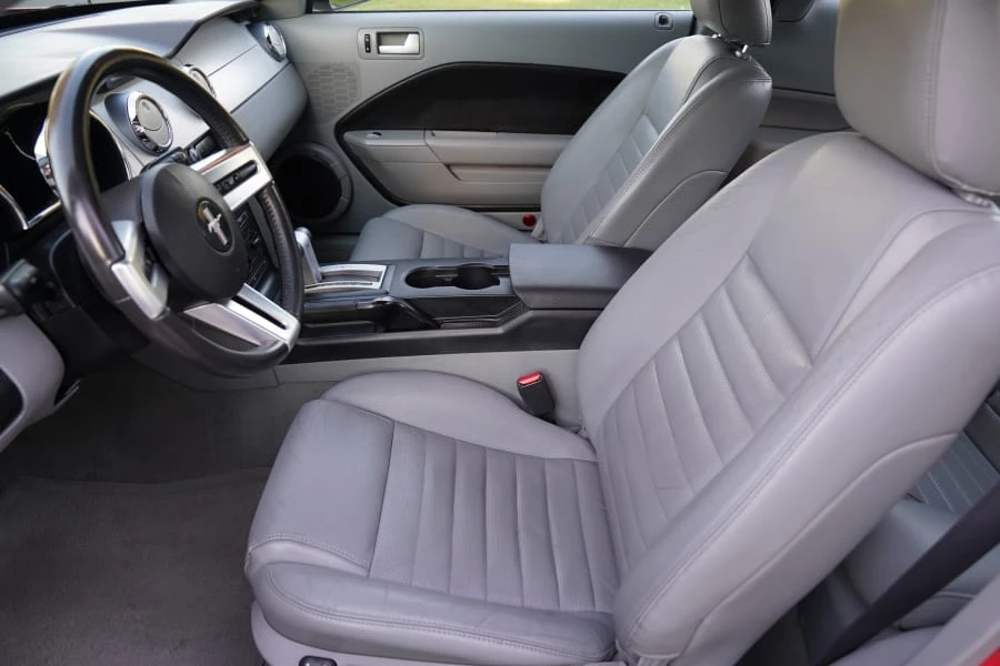 2005 Ford S197 Mustang - Image 9 of 24