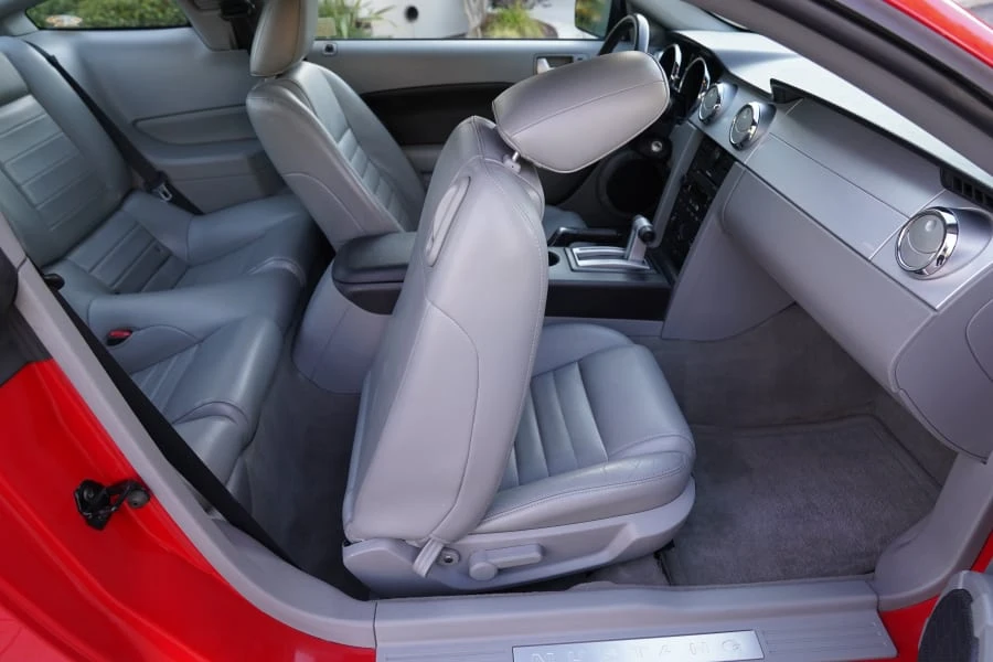 2005 Ford S197 Mustang - Image 11 of 24