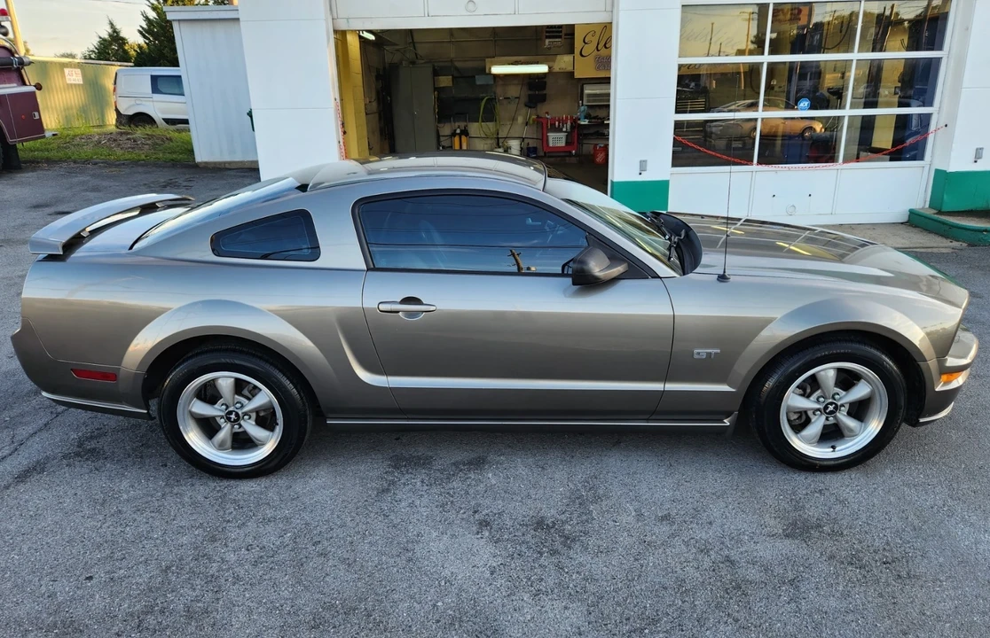 2005 Ford S197 Mustang - Image 6 of 19