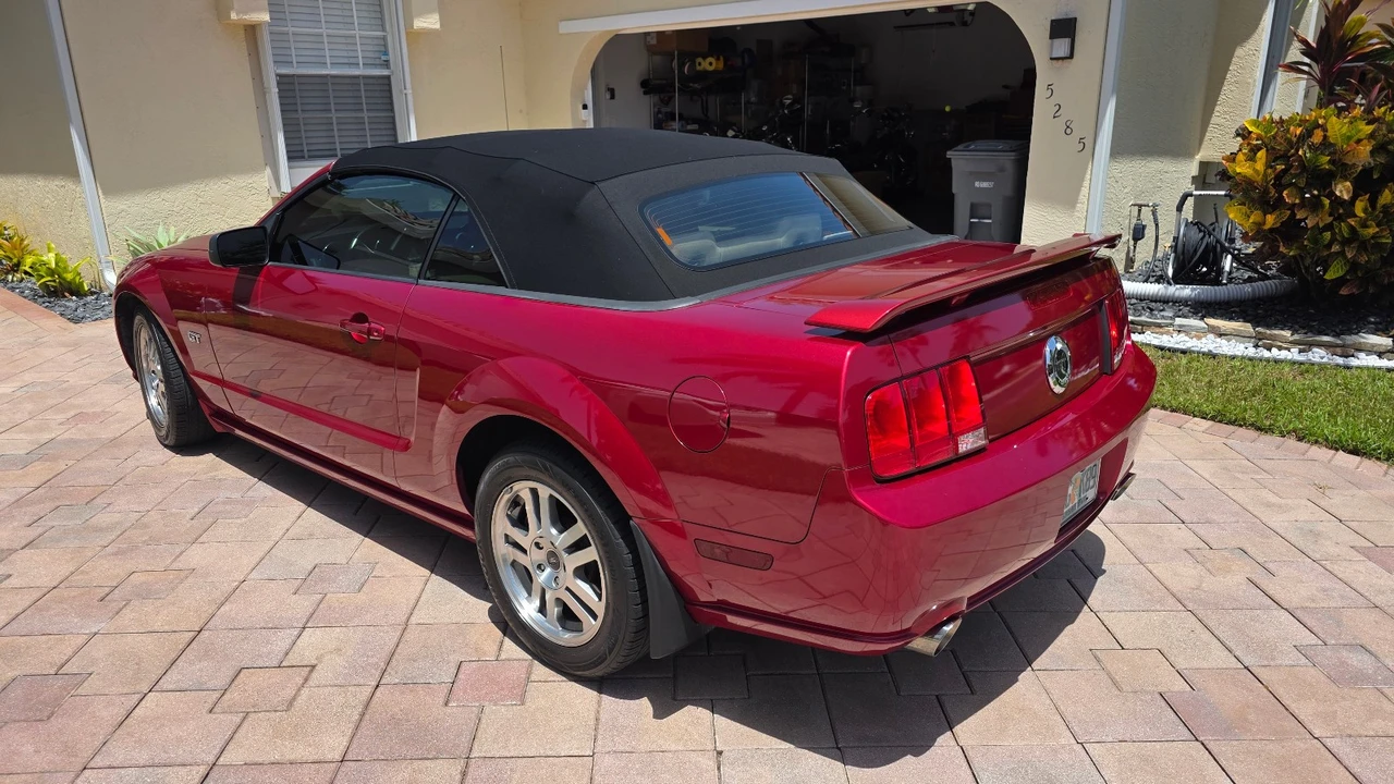2005 Ford S197 Mustang GT - Image 2 of 10