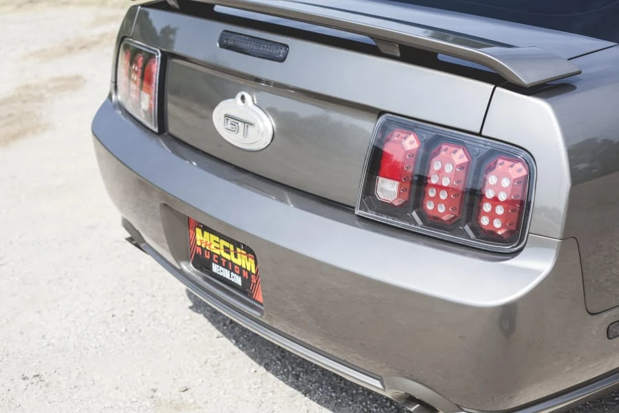 2005 Ford S197 Mustang - Image 11 of 12