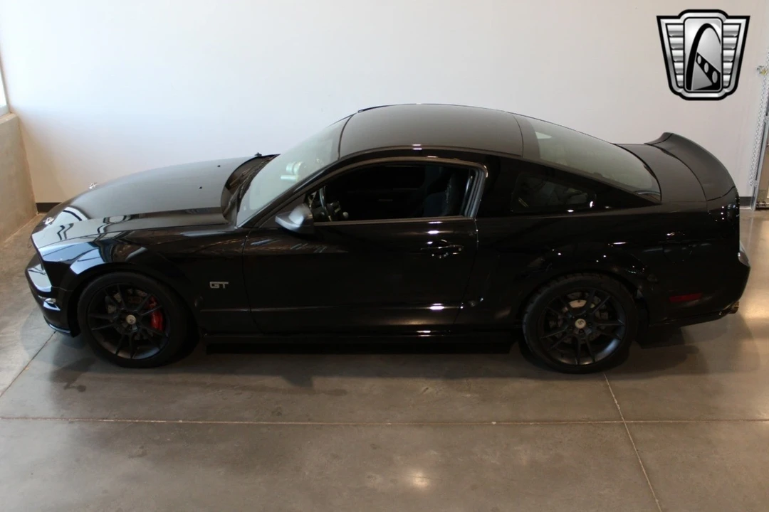 2005 Ford S197 Mustang - Image 10 of 12