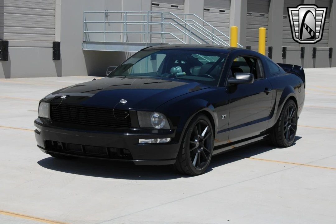 2005 Ford S197 Mustang - Image 8 of 12