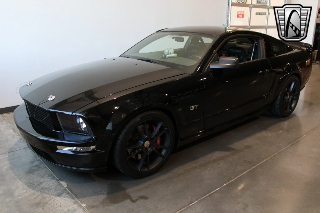 2005 Ford S197 Mustang - Image 13 of 21