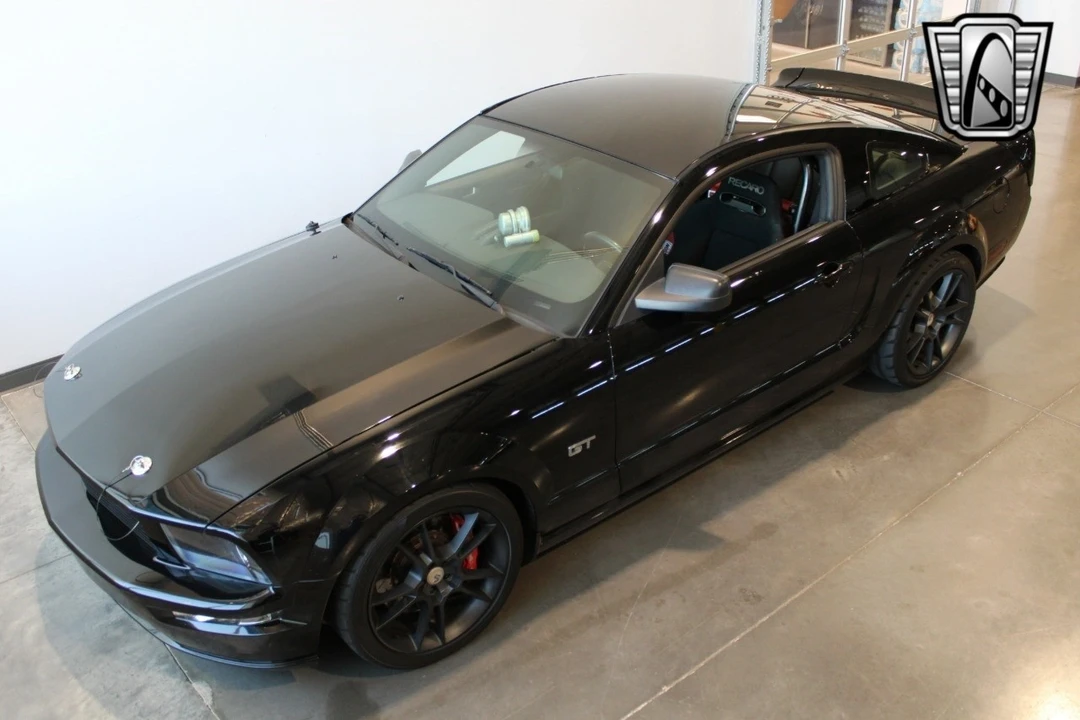 2005 Ford S197 Mustang - Image 9 of 12