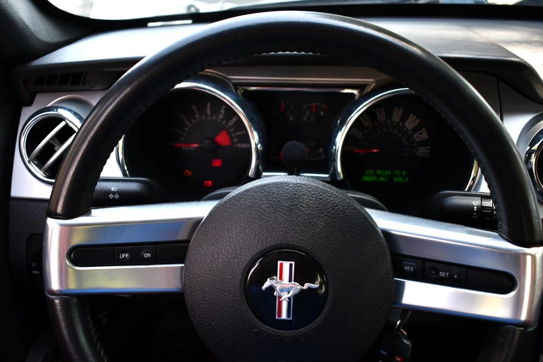 2005 Ford S197 Mustang - Image 14 of 21