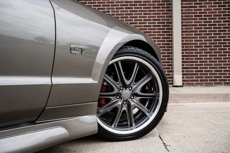 2005 Ford S197 Mustang - Image 2 of 18