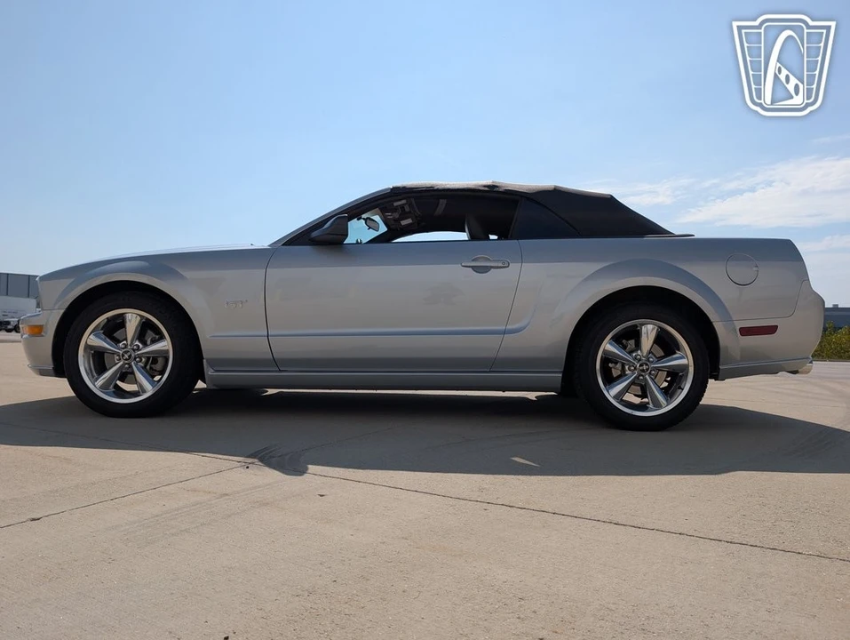 2005 Ford S197 Mustang - Image 8 of 12