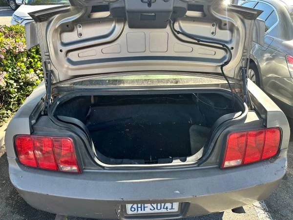 2005 Ford S197 Mustang - Image 16 of 21